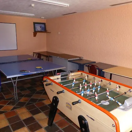 Centre De Vacances Les Pierres Blanches 3*